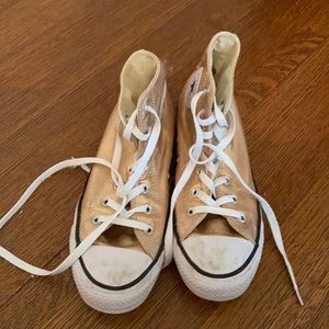 Women’s high top converse